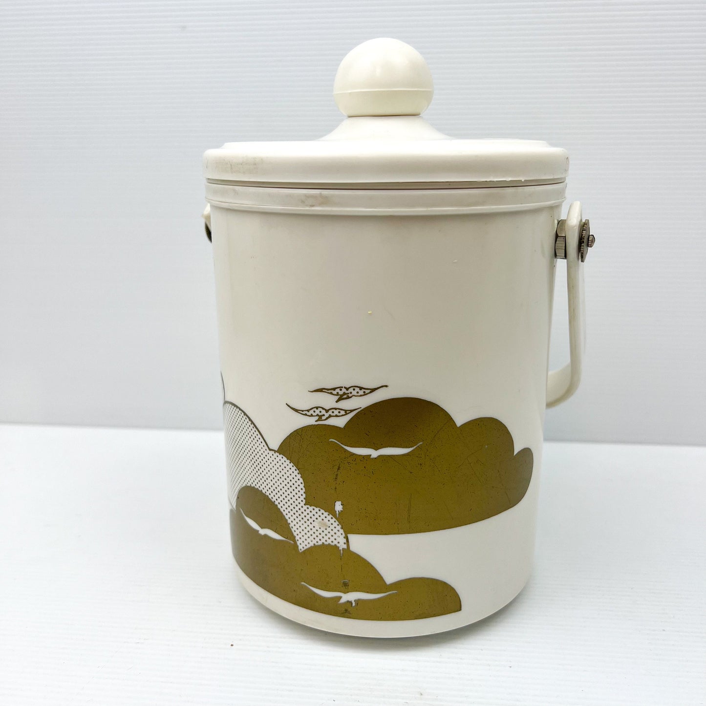 White and Gold Plastic Icd Bucket with clouds and birds artwork